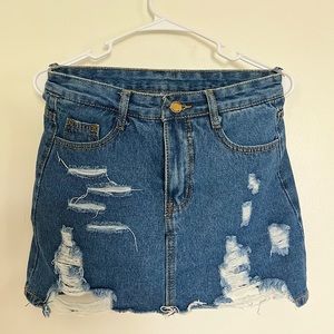 Denim ripped skirt high waist with pant in them| Size M-2